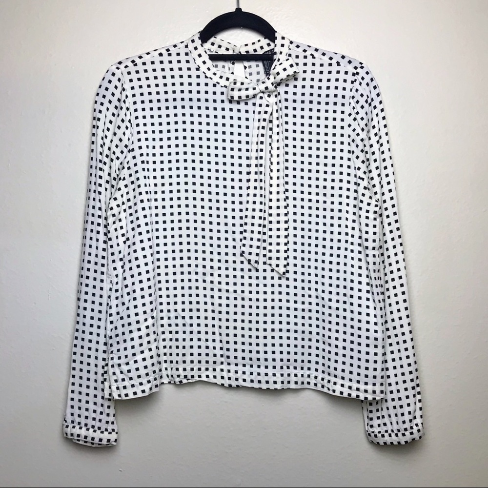 EUC Forever 21 White & Black Square Print Top